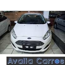 ford-fiesta-sedan-1-6-2016
