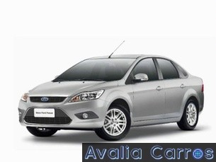 Focus-Sedan-Titanium-2013