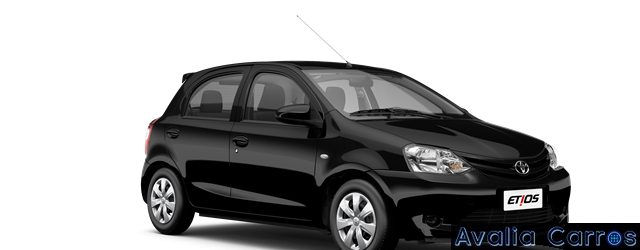 Passando o Toyota Etios 1.3 X 2016 no pente fino