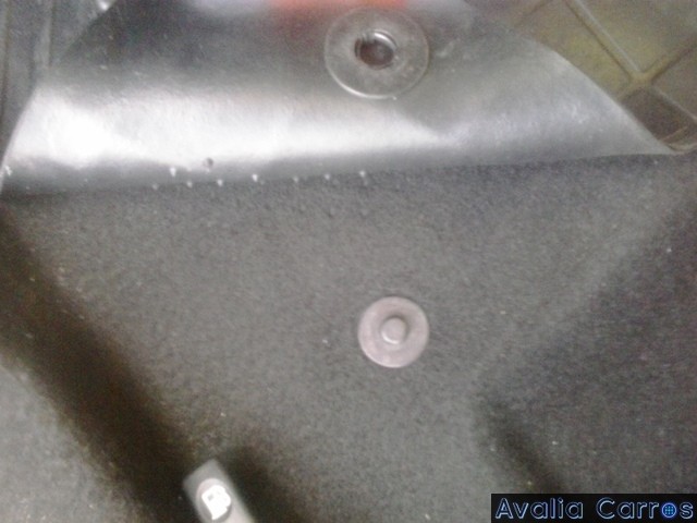 Avaliando o tapete original do Renault Sandero Zen 1.0