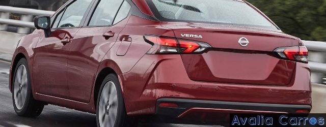 Avaliando o tamanho do porta-malas do novo Nissan Versa 2021