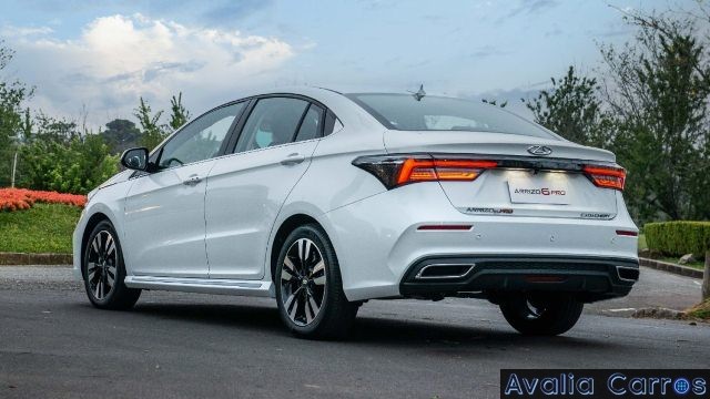 Avaliação do SEDÃ TOP 500 Arrizo 6 Pro