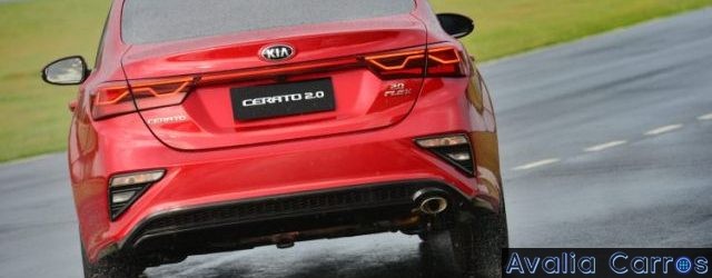 Avaliação do porta-malas do Cerato 2022