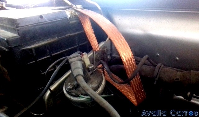 Avaliação do cabo negativo da bateria do Gol CL 1.8 1989