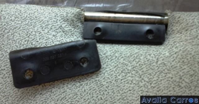 Avaliação da quebra do suporte do quebra-sol do Gol CL 1.8 1989