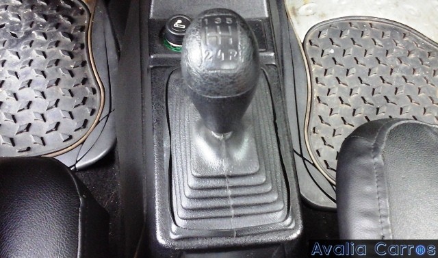 Avaliação da coifa da manopla de câmbio do Gol CL 1.8 1989