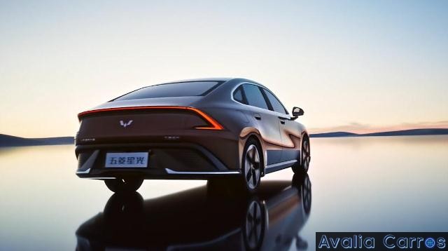 Avaliação do GM Wuling Xing Guang Starlight o novo Onix Plus?