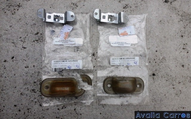 Avaliação das lanternas da placa de licença do Gol CL 1.8 1989