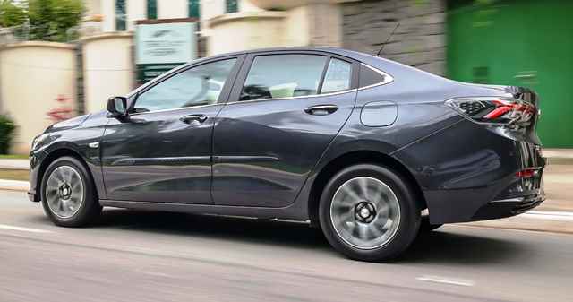 Avaliação do Chevrolet Onix Plus o SEDÃ TOP 500 mais vendido do Brasil