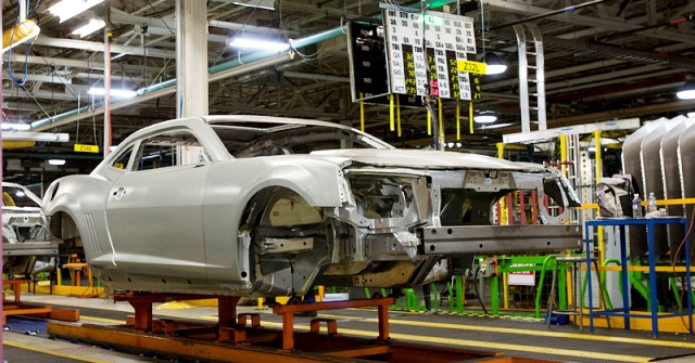 Avaliação do canadense Holden Camaro FIVE