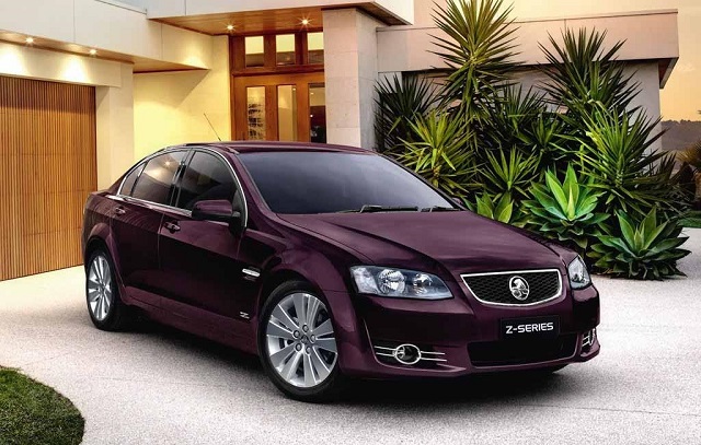 Avaliação do Holden Commodore VE II SIDI Z-SERIES MY12.5 Alchemy - roxo profundo